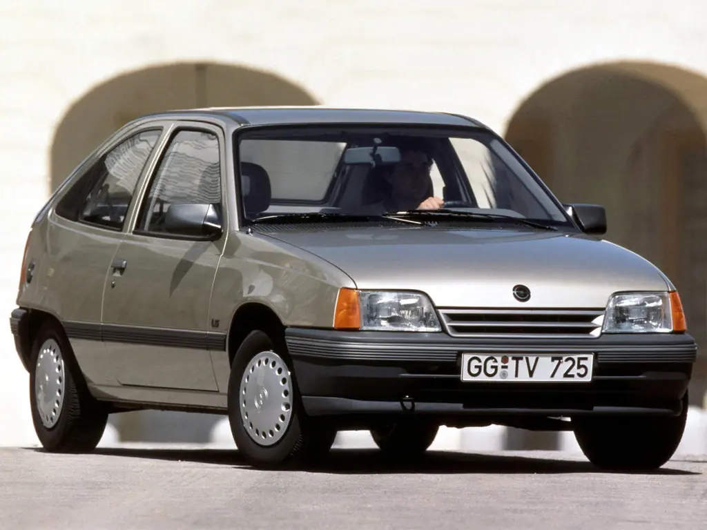Opel Kadett (33,  34,  43,  44) 6 поколение, рестайлинг, хэтчбек 3 дв. (02.1989 - 08.1991)